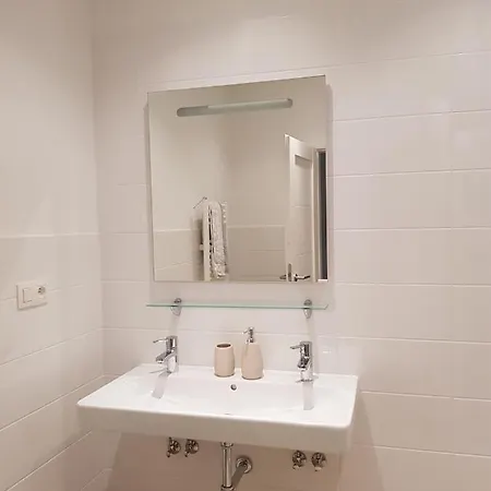 Apartman *